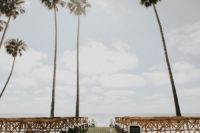 07 The wedding ceremony space was on the beach, the ocean was a perfect backdrop