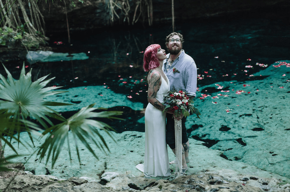 This couple decided to elope to Tulum to tie the knot and make it inspired by nature