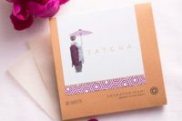 02 blotting papers are what every bride needs on her big day for sure, especially if the day is hot