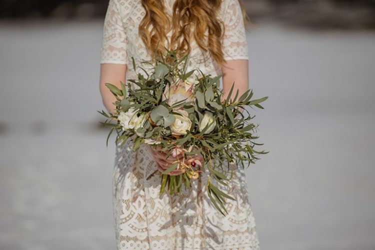 The bridal bouquet was textural, with neutral blooms