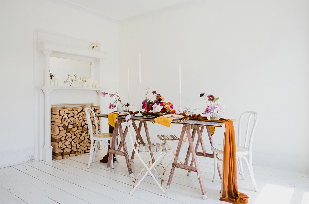 The loft was decorated in traditional Scandinavian style, all-white, and was spruced up with a bright color palette of Morocco
