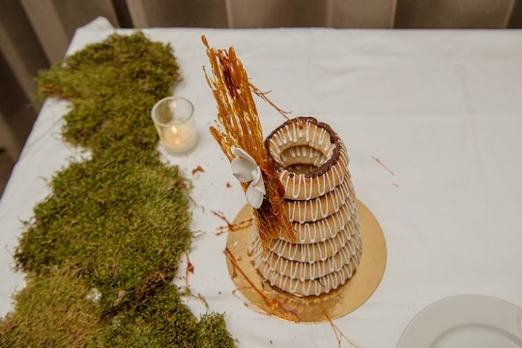 The wedding cake was a traditional Icelandic one topped with caramel