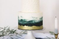14 a creative wedding cake with an ombre white to emerald and gold plus a texture