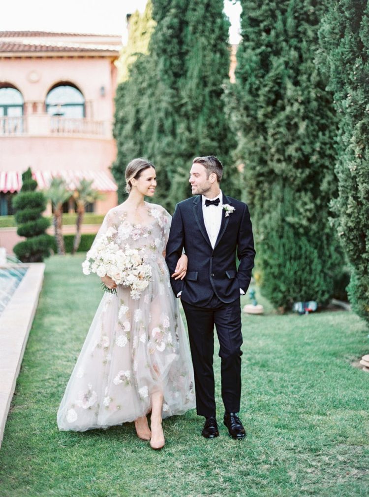 This super elegant and refined wedding shoot was inspired by Mediterranean touches, European architecture and art