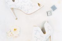 06 Look at these gorgeous bridal booties, aren’t they super chic
