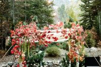 12 a fall wedding arch decorated with red maple leaves for a colorful statement and a chic look