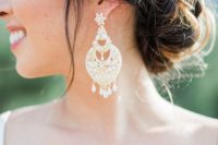 20 oversized earrings with river pearls for a gorgeously romantic bridal look