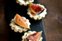 24 fig, mascarpone and pistachio tartlets are amazing for fall desserts