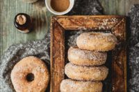 26 donuts with cinnamon and sugar are a great alternative to a usual wedding cake