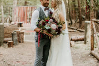 01 This beautiful couple DIYed their whole wedding in the woods personalizing every single detail
