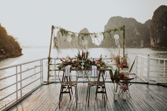 The couple enjoyed their reception on a boat