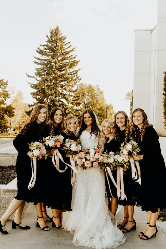 black midi bridesmaid dresses with long sleeves, black shoes are comfortable in wearing and will match many wedding styles