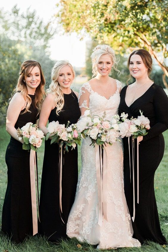 stylish black maxi bridesmaid dresses, halter neck ones and a V-neckline with long sleeves are perfect for a fall wedding