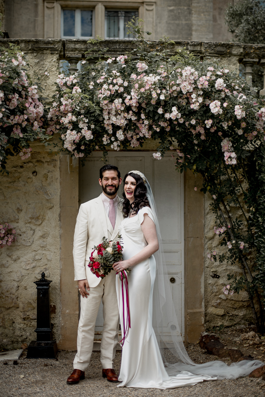 This couple went for an art deco wedding in the south of France
