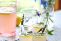 21 honey lavender summer cocktails with citrus is a cool summer or spring idea