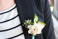 DIY simple floral wedding boutonniere