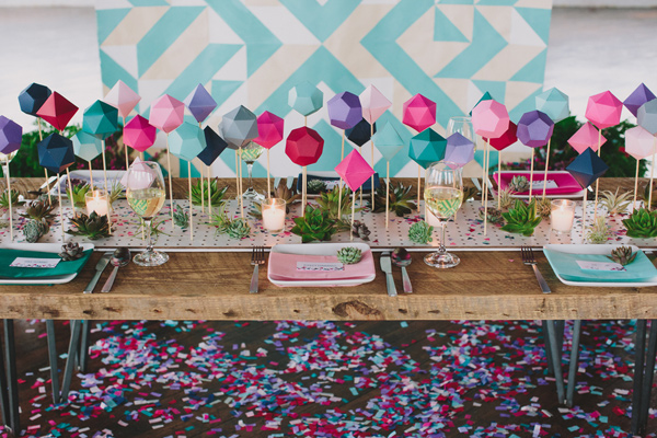 DIY 3D geometric wedding table runner (via ruffledblog.com)