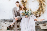 01 This beautiful wedding shoot is about moon and stars and features chic detailing and some trendy touches