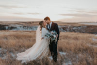 01 This winter wonderland wedding in Saskatchewan is a nice example how to pull off this theme