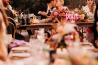 12 Neon signs added a modern feel to the wedding reception