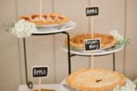 26 go for several wedding pies instead of a usual wedding cake