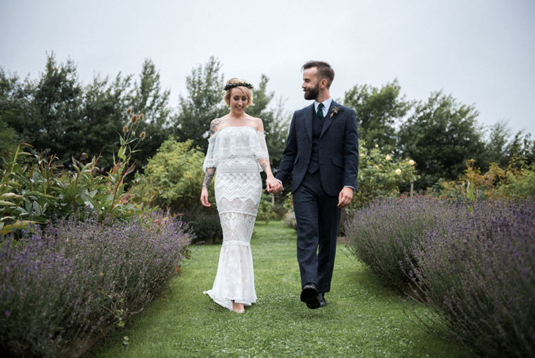 This eco friendly boho wedding was all about the couple, their choices and tastes and zero waste
