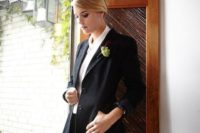 05 a black suit, a white shirt and a succulent boutonniere plus heels will make your look amazing