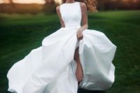 bride in a modern a-line wedding dress
