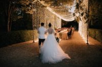 11 What a gorgeously elegant and sophisticated wedding