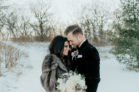 01 This glam lodge wedding was inspired by 1920s, rustic and vintage things and love to animals