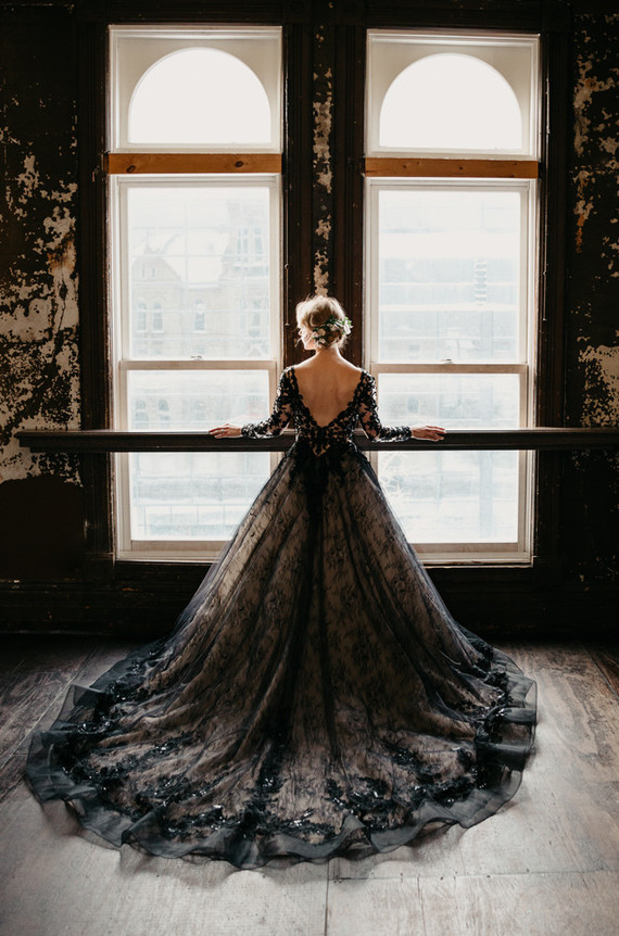 This moody winter wedding shoot was done with touches of black and blush, with chic dresses and refined elegance
