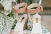 20 gold and pink wedding wedges with ankle straps and buckles for a subtle touch of color