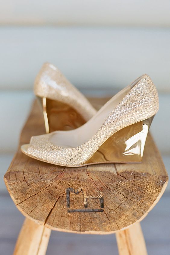 sparkly gold wedding wedges with peep toes and a shiny patterned heel for a catchy and bold look