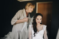 04 The bride was also rocking long side swept waves and a burgundy lip