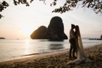 09 Thai nature is an amazing backdrop for wedding portraits