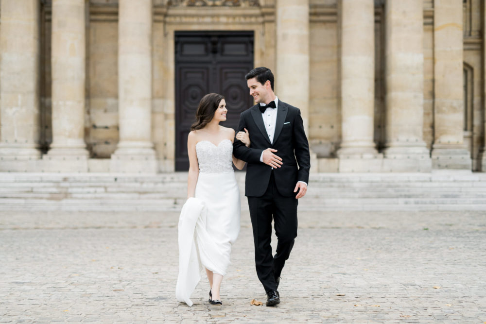 This couple went for a luxurious black tie elopement in Paris with black and gold decor