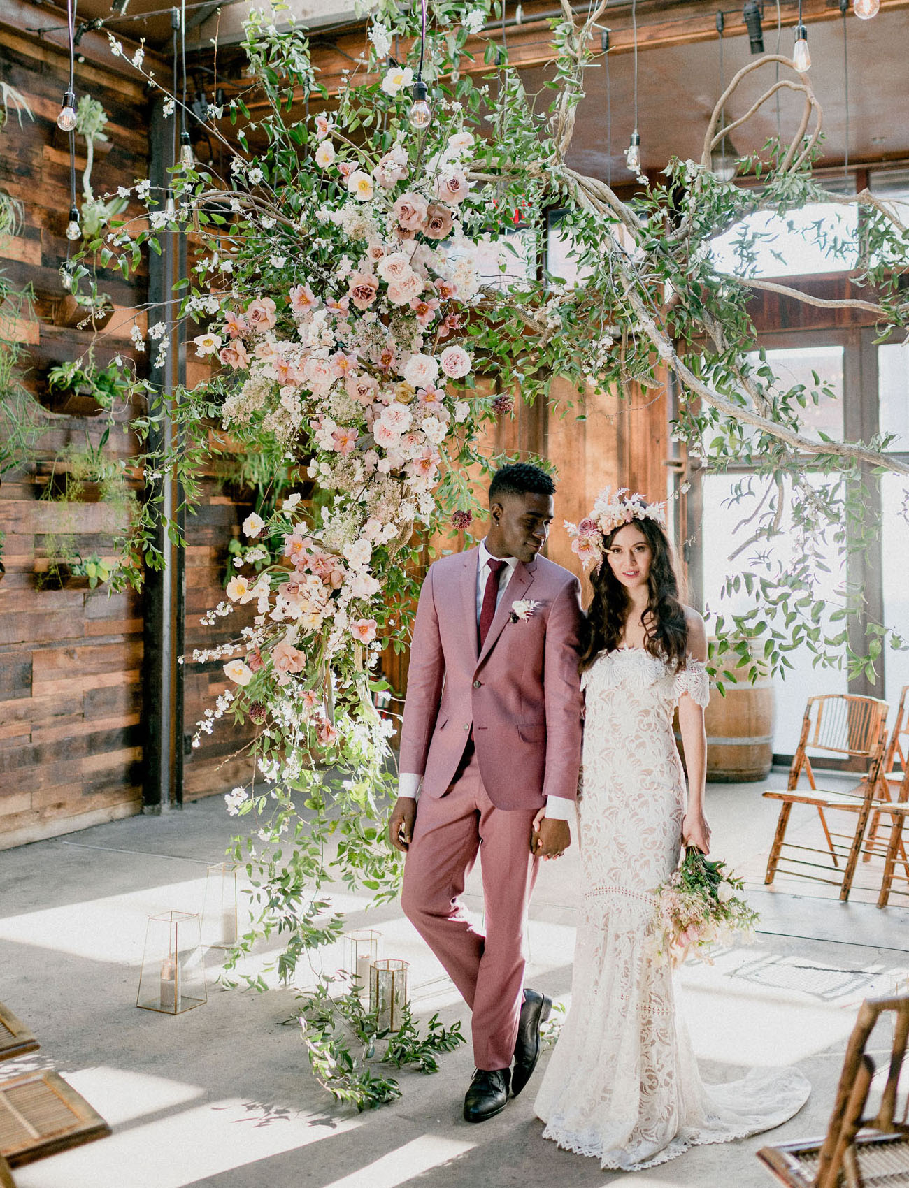 This jaw dropping wedding shoot shows how to completely change any venue in what you want and some examples of boho chic outfits