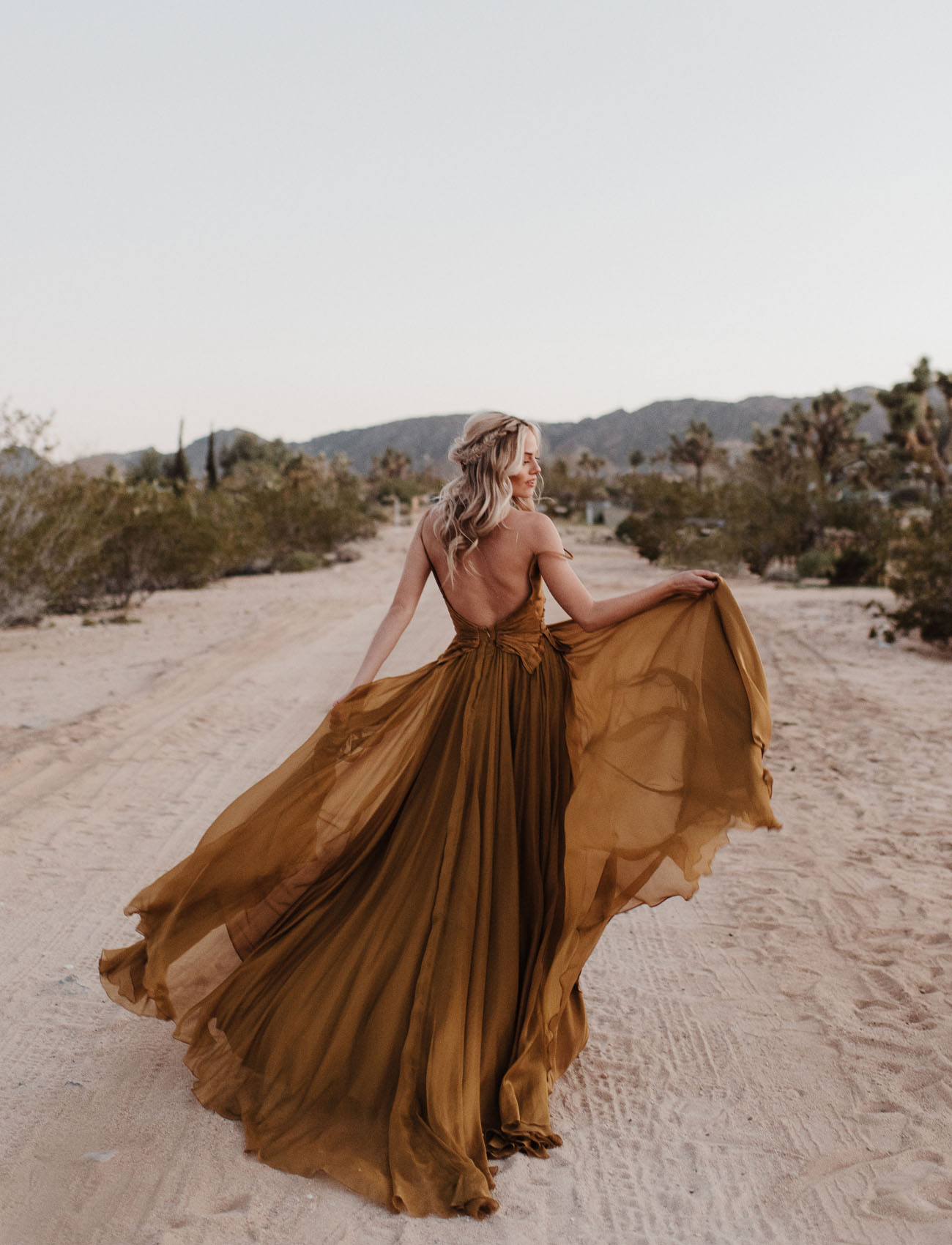 Feel the spirit of desert with this gorgeous wedding shoot