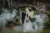 01 This couple went for a gorgeois Irish-Canadian wedding in Blackwater Castle in Ireland