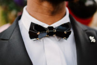 03 Look at that gorgeous sculptural bow tie with gold touches, isn’t it a fantastic accessory