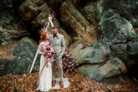 01 This beautiful elopement took place on the rocks in spring and the color scheme was very soft and beautiful – mauve and pinks
