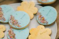 11 The cookies and desserts reflected the location choice and what the couple loves