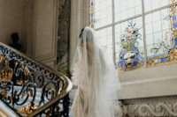04 The was also rocking a long veil with a train