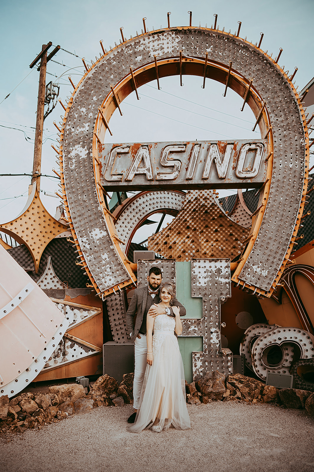 This beautiful couple went for a no fuss wedidng in Las Vegas to have a day for just two of them