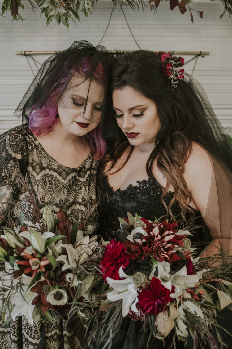This wedding shoot was alternative and dedicated to Halloween, with moody decor and dark touches