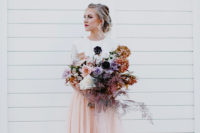 05 The bouquet was done in blush, neutrals, rust and purple for a chic and cool look