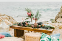 tropical sweetheart table decor