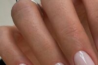 shiny and glossy neutral wedding nails will be a perfect solution for any bridal style, especially if you have a neutral wedding dress