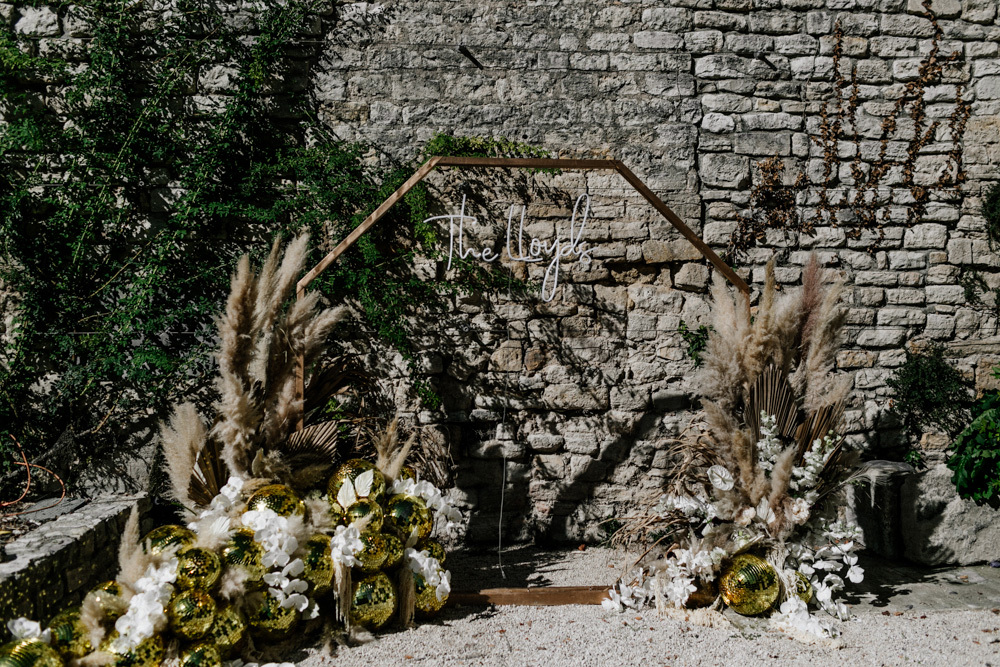 The decor was lovely and lushh, with blush blooms, gold and feathers for an ultimate touch