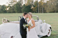 01 This gorgeous wedding shoot was filled with timeless elegance and modern yet vintage touches